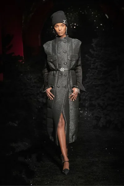 Look 26
